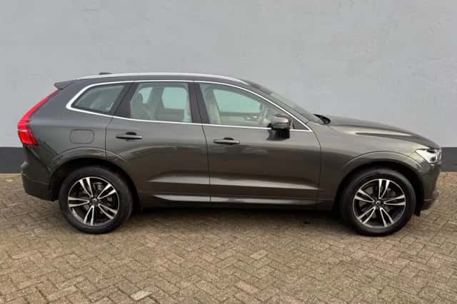 Volvo XC60 (2018) thumbnail 6