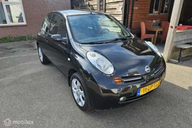 Nissan Micra (2003) thumbnail 3