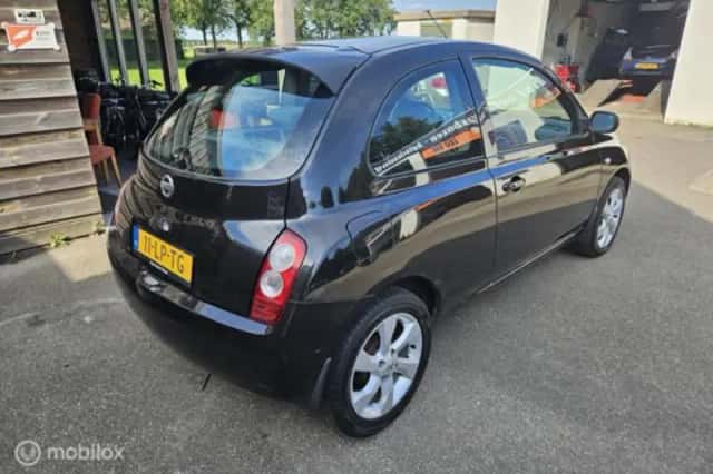 Nissan Micra (2003) thumbnail 5