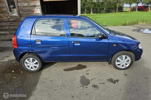 Suzuki Alto (2003) thumbnail 2