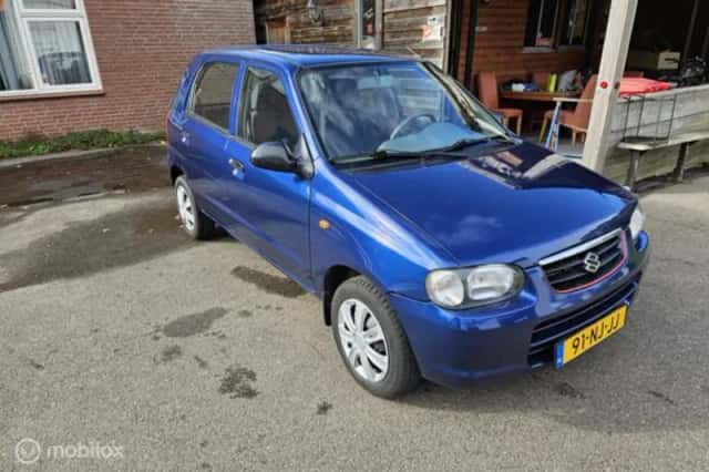 Suzuki Alto (2003) thumbnail 3