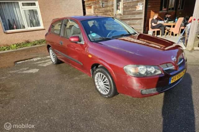 Nissan Almera (2005) thumbnail 3