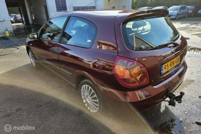 Nissan Almera (2005) thumbnail 6