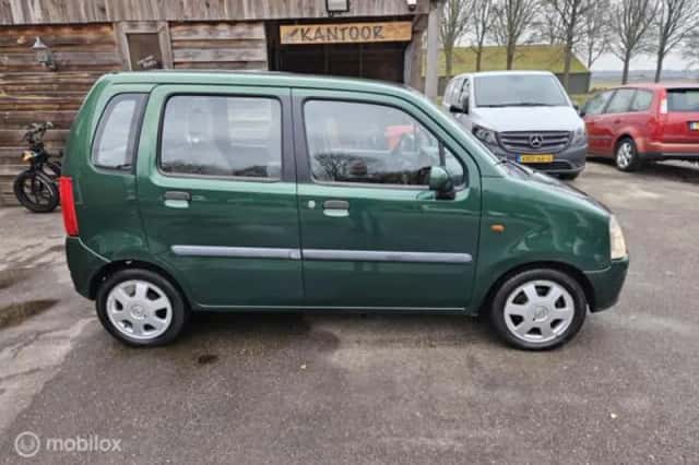 Opel Agila (2001) thumbnail 4