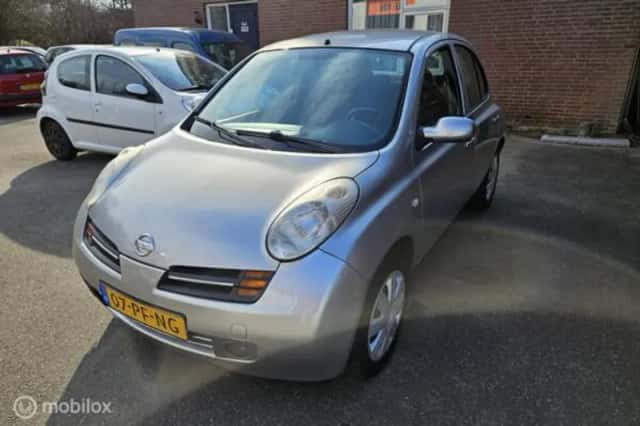 Nissan Micra (2004) thumbnail 1