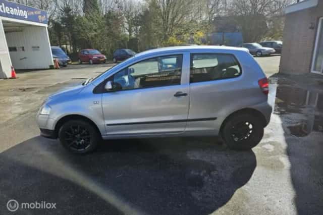 Volkswagen Fox (2008) thumbnail 4