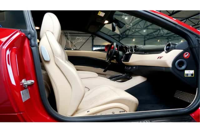 Ferrari FF (2014) thumbnail 2