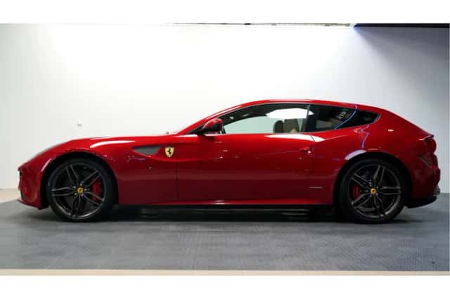 Ferrari FF (2014) thumbnail 3