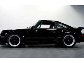 Porsche 911 (1976) thumbnail 5