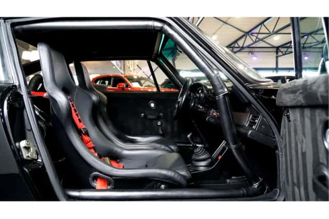 Porsche 911 (1976) thumbnail 6