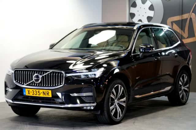 Volvo XC60 (2023) thumbnail 1