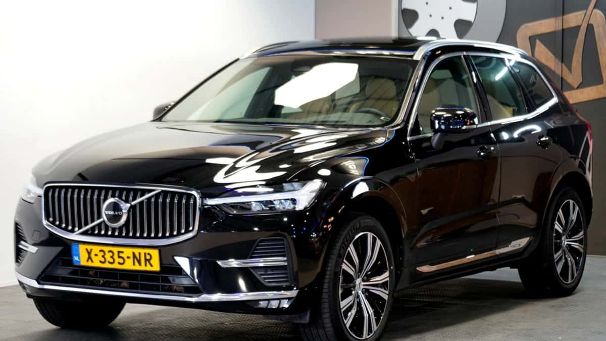 Volvo XC60 (2023) — foto 1