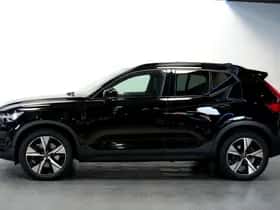 Volvo XC40 (2021) thumbnail 3