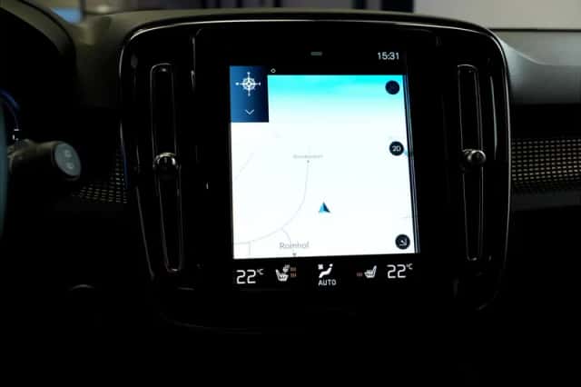 Volvo XC40 (2021) thumbnail 6
