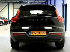 Volvo XC40 (2021) thumbnail 7