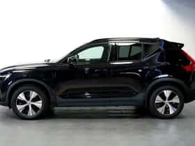 Volvo XC40 (2023) thumbnail 3