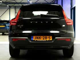 Volvo XC40 (2023) thumbnail 7