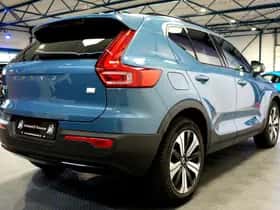 Volvo XC40 (2023) thumbnail 5