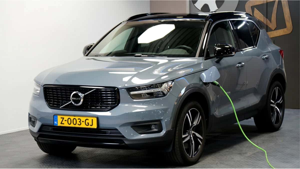 Volvo XC40 (2020) — foto 1