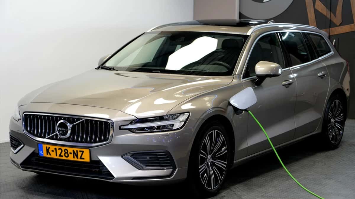 Volvo V60 (2021) — foto 1