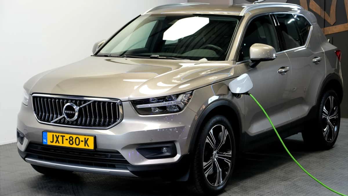 Volvo XC40 (2021) — foto 1