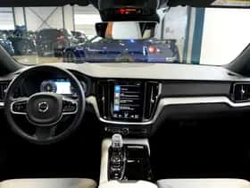 Volvo S60 (2020) thumbnail 2