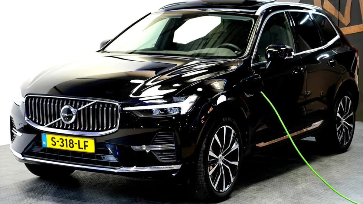 Volvo XC60 (2023) — foto 1