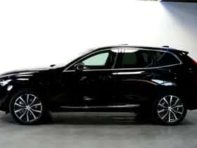 Volvo XC60 (2023) thumbnail 3