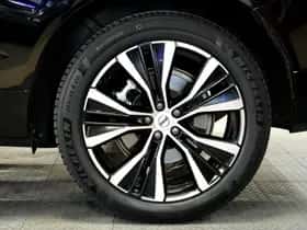Volvo XC60 (2023) thumbnail 9
