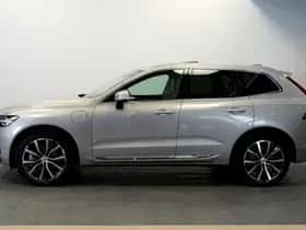 Volvo XC60 (2023) thumbnail 3