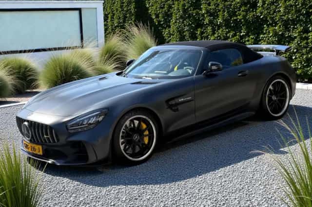 Mercedes-Benz AMG GT (2019) thumbnail 1