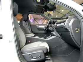 Volvo XC40 (2022) thumbnail 4