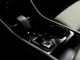 Volvo XC40 (2022) thumbnail 10