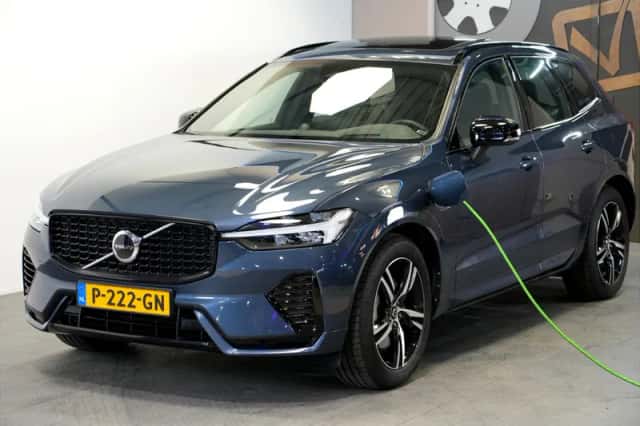 Volvo XC60 (2022) thumbnail 1