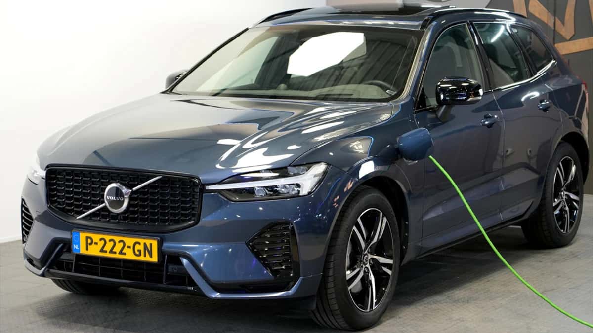Volvo XC60 (2022) — foto 1