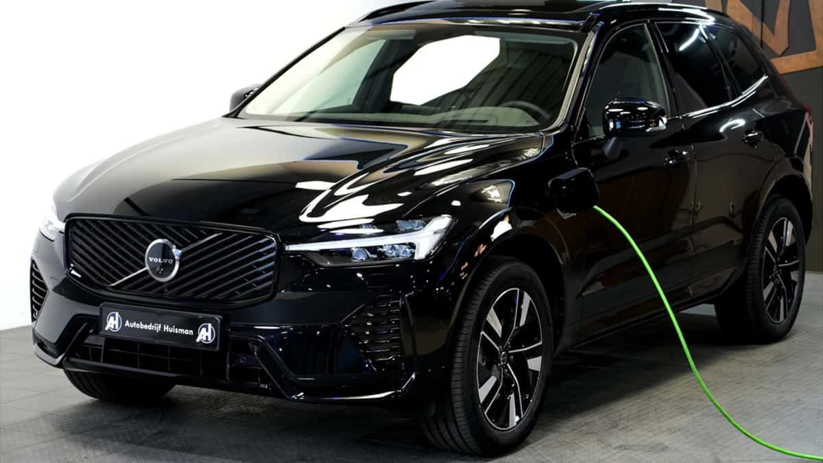 Volvo XC60 (2026) — foto 1