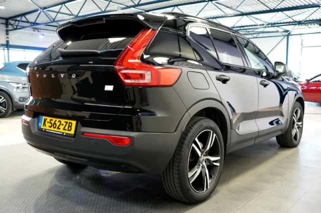Volvo XC40 (2021) thumbnail 5
