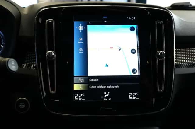 Volvo XC40 (2021) thumbnail 6