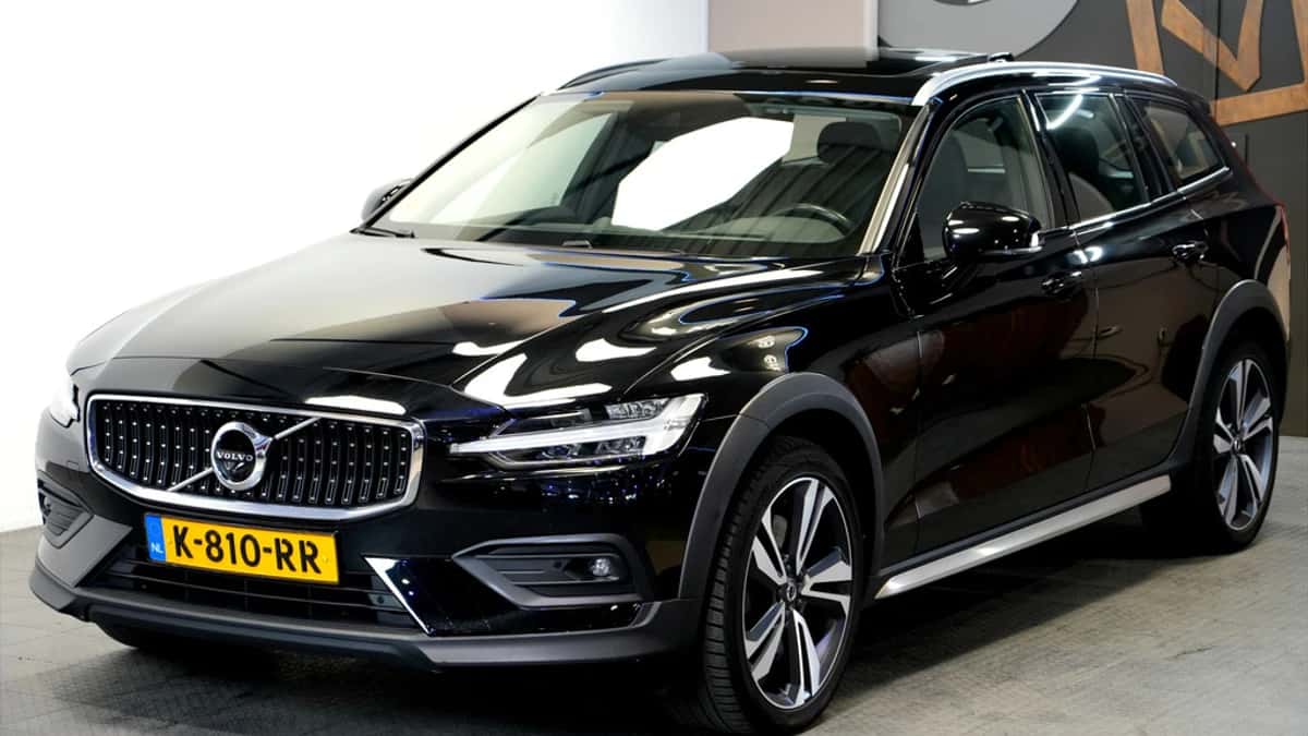 Volvo V60 (2021) — foto 1