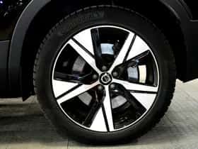 Volvo XC40 (2021) thumbnail 9