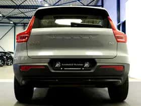 Volvo XC40 (2023) thumbnail 8