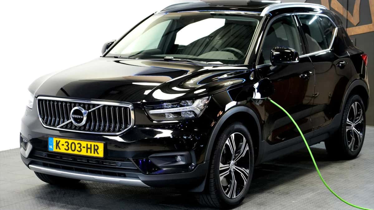 Volvo XC40 (2021) — foto 1