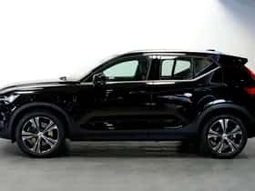 Volvo XC40 (2021) thumbnail 3