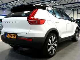 Volvo XC40 (2022) thumbnail 5