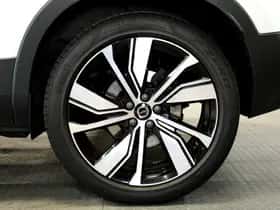 Volvo XC40 (2022) thumbnail 9