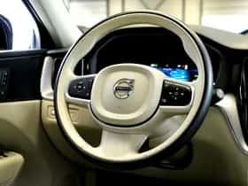 Volvo XC60 (2021) thumbnail 8