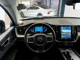 Volvo XC60 (2025) thumbnail 2