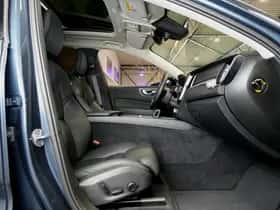 Volvo XC60 (2025) thumbnail 4