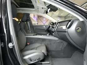 Volvo XC60 (2025) thumbnail 4