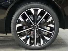 Volvo XC60 (2025) thumbnail 9